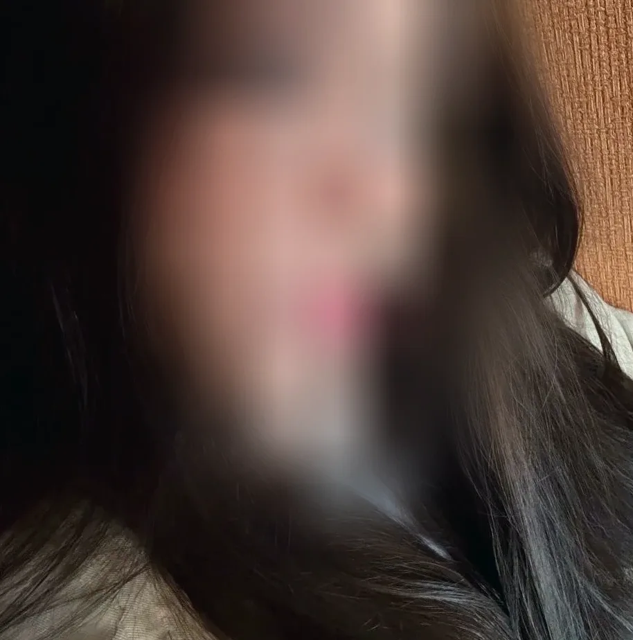 Ailsa, 20