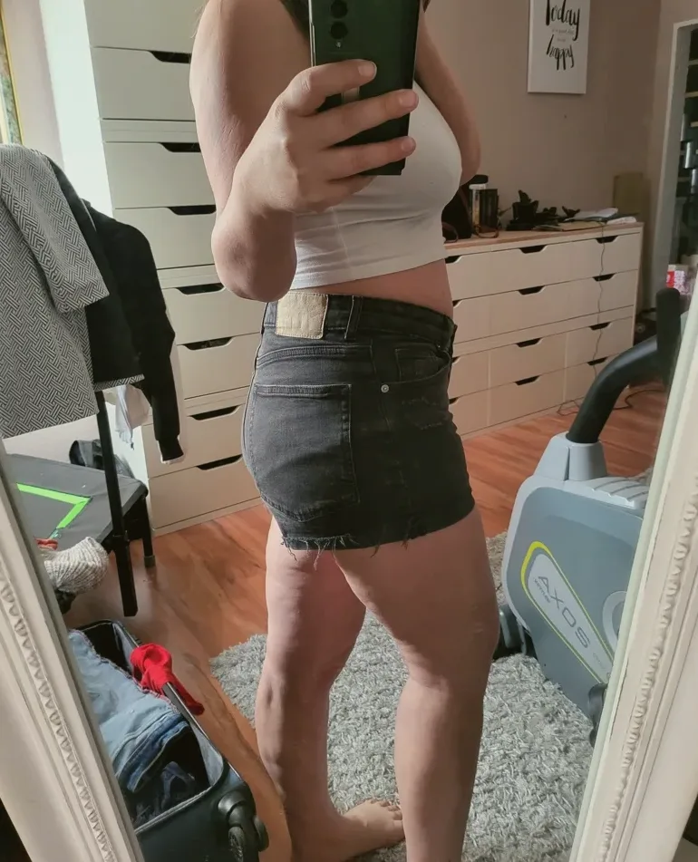 Aleksandra, 27
