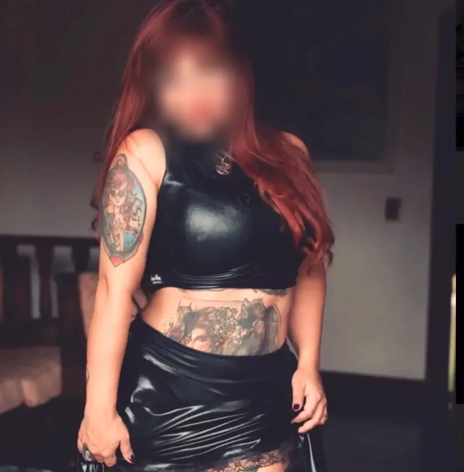 Emily, 25