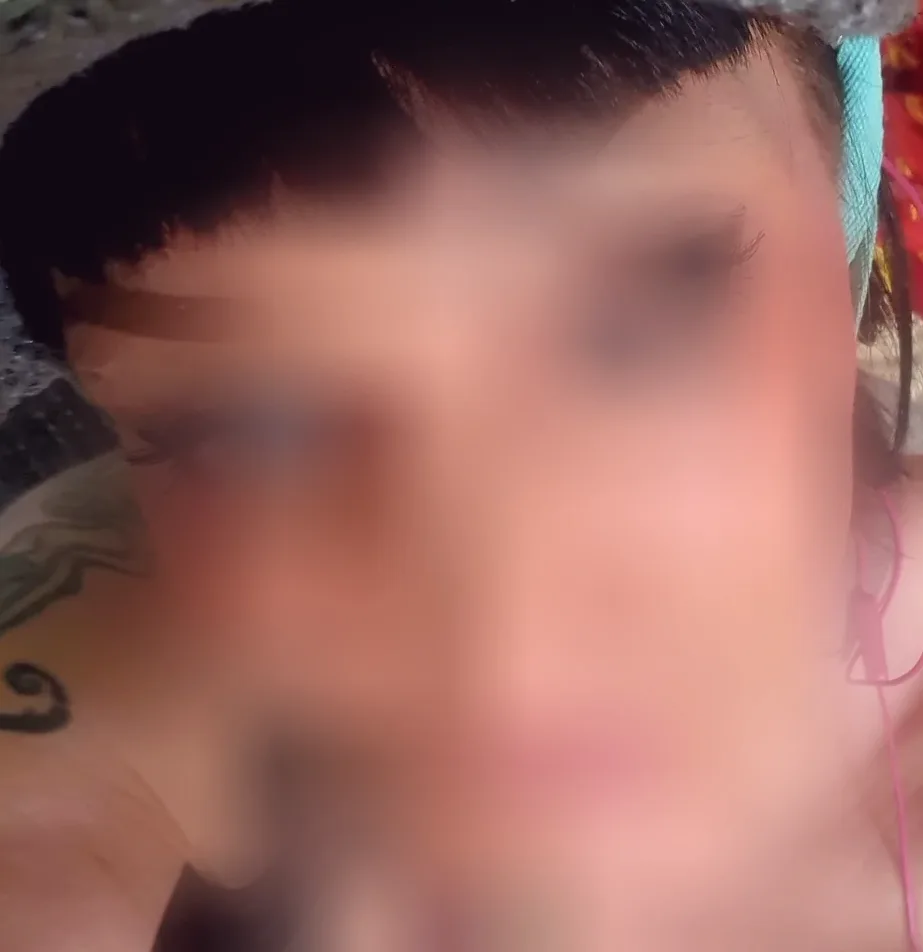 Mhairi, 36